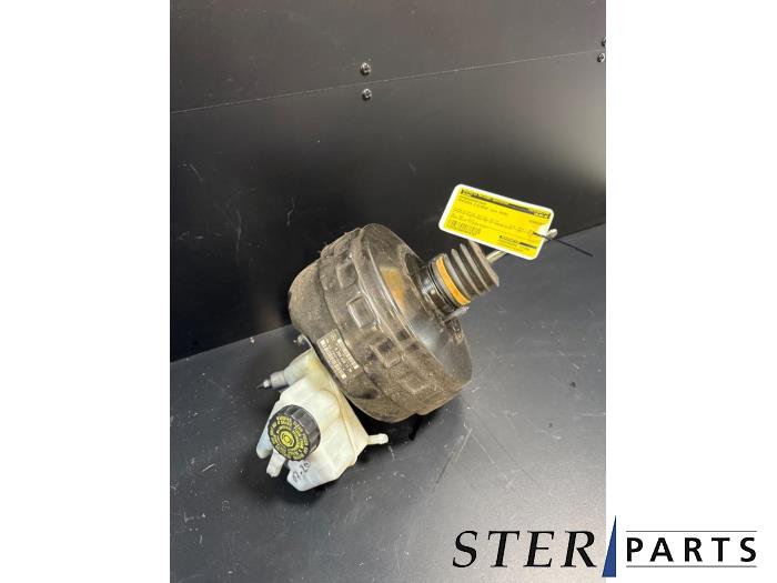 Usagé Servo frein Mercedes C Estate (S204) 1.6 C-180K 16V BlueEfficiency Prix € 29,50 Règlement à la marge proposé par Sterparts Mercedes specialist