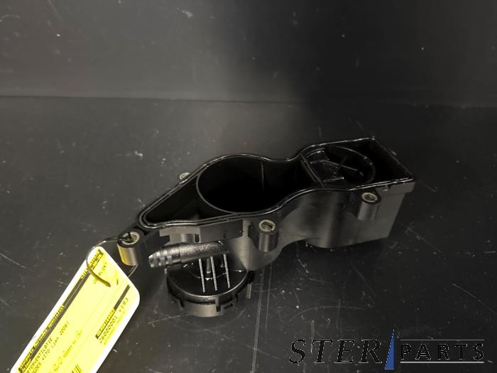Usagé Ventilation carter Mercedes Vito (639.6) 2.2 109 CDI 16V Prix € 24,95 Règlement à la marge proposé par Sterparts Mercedes specialist