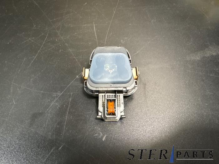 Begagnade Regnsensor Mercedes C Estate (S205) C-350 e 2.0 16V Pris € 14,95 Marginaltabell erbjuds av Sterparts Mercedes specialist