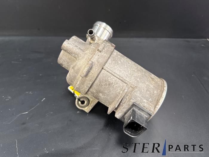 Begagnade Vattenpump Mercedes C Estate (S205) C-350 e 2.0 16V Pris € 94,50 Marginaltabell erbjuds av Sterparts Mercedes specialist