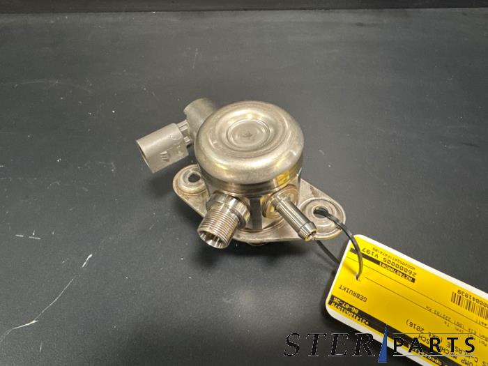 Gebrauchte Kraftstoffpumpe Mechanisch Mercedes C Estate (S205) C-350 e 2.0 16V Preis € 49,50 Margenregelung angeboten von Sterparts Mercedes specialist
