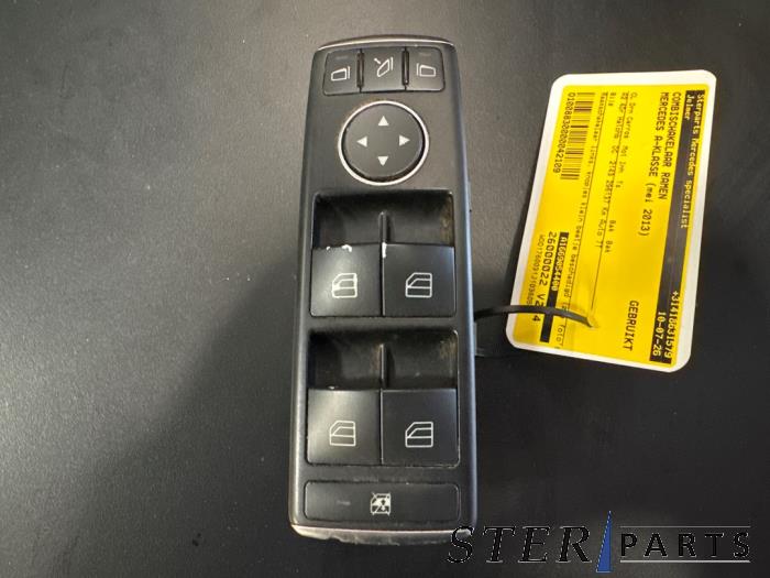 Usados Interruptor combinado de ventanillas Mercedes A (W176) 2.2 A-220 CDI 16V Precio € 24,95 Norma de margen ofrecido por Sterparts Mercedes specialist