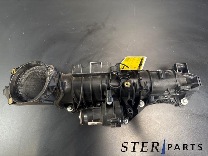 Używane Kolektor dolotowy Mercedes E Estate (S213) E-200d 2.0 Turbo 16V Cena € 89,50 Procedura marży oferowane przez Sterparts Mercedes specialist
