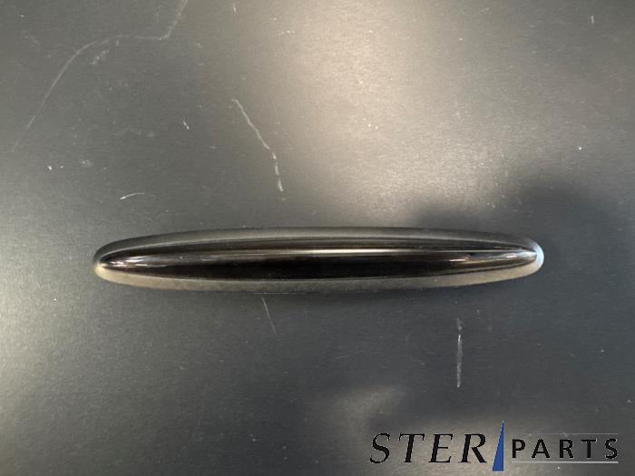 Begagnade PDC-panel Mercedes A (W176) 2.2 A-220 CDI 16V Pris € 24,95 Marginaltabell erbjuds av Sterparts Mercedes specialist