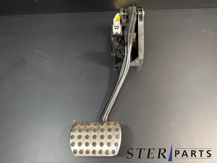 Używane Pedal hamulca Mercedes A (W176) 2.2 A-220 CDI 16V Cena € 14,95 Procedura marży oferowane przez Sterparts Mercedes specialist