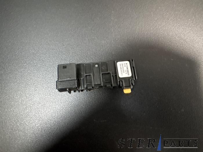 Begagnade Innetemperatursensor Mercedes A (W176) 2.2 A-220 CDI 16V Pris € 12,50 Marginaltabell erbjuds av Sterparts Mercedes specialist