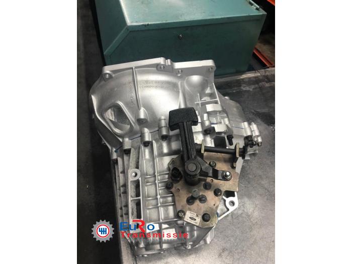 Gearbox from a Ford Transit Connect (PJ2) 1.6 TDCi 16V 115 2015
