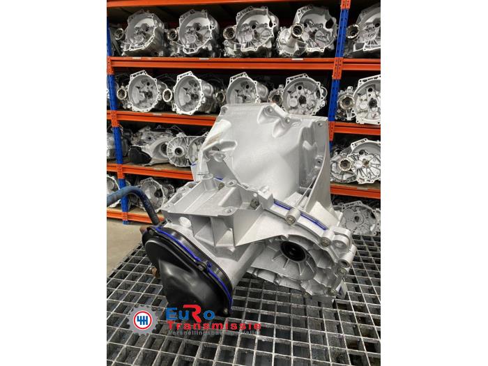 Gearbox from a Ford Focus 3 1.0 Ti-VCT EcoBoost 12V 100 2013
