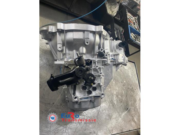 Gearbox from a Hyundai i20 (GBB)  2014