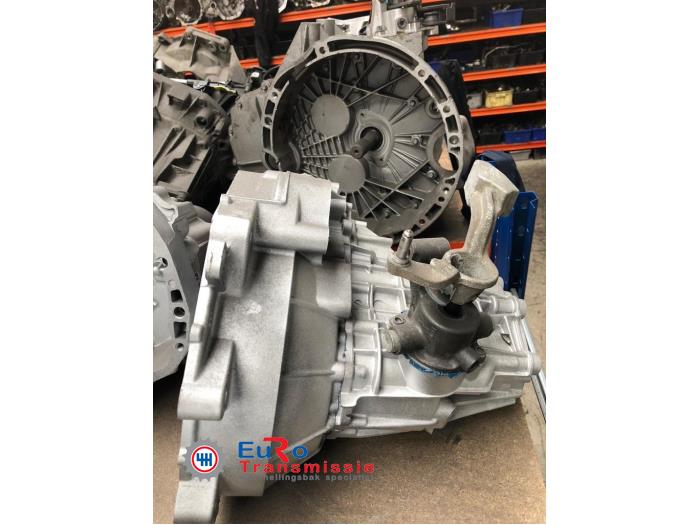 Växellåda från en Volkswagen Up! (121) 1.0 12V 60 2014