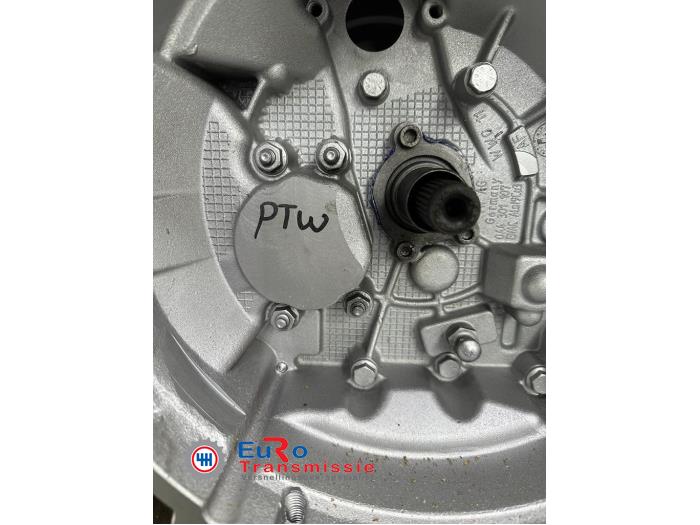 Gearbox from a Volkswagen Golf VII (AUA) 1.6 TDI 16V 2015