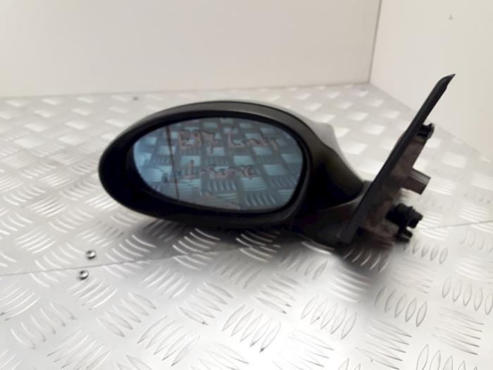 Wing mirror, left from a BMW 1 serie (E87/87N) 118d 16V 2005