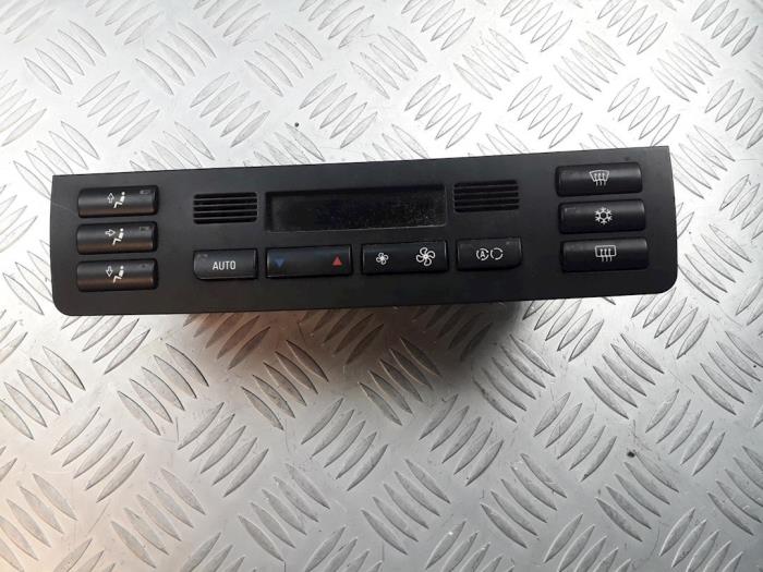 Używane Panel climatronic BMW 3 serie (E46/2C) 320 Ci 24V Cena € 25,00 Procedura marży oferowane przez Bentie's autodemontage