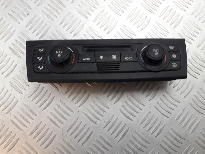 Używane Panel climatronic BMW 3 serie (E90) 318d 16V Cena € 70,00 Procedura marży oferowane przez Bentie's autodemontage