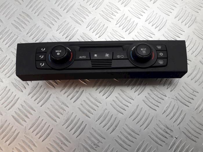 Używane Panel climatronic BMW 3 serie (E90) 323i 24V Cena € 70,00 Procedura marży oferowane przez Bentie's autodemontage