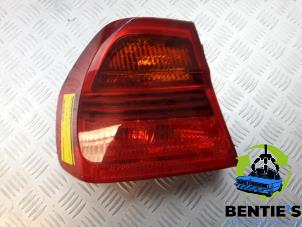 Używane Tylne swiatlo pozycyjne lewe BMW 3 serie (E90) 320i 16V Cena € 25,00 Procedura marży oferowane przez Bentie's autodemontage