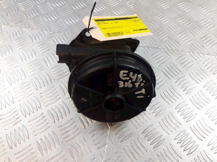 Używane Pompa EGR BMW 3 serie (E90) 320i 16V Cena € 50,00 Procedura marży oferowane przez Bentie's autodemontage