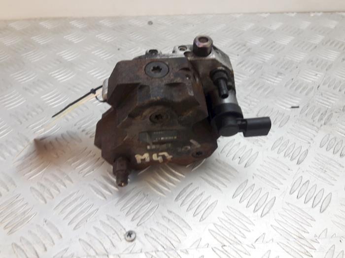 Begagnade Dieselpump BMW 1 serie (E87/87N) 118d 16V Pris € 100,00 Marginaltabell erbjuds av Bentie's autodemontage