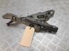 Tailgate hinge from a BMW 3 serie (E90) 316i 16V 2008