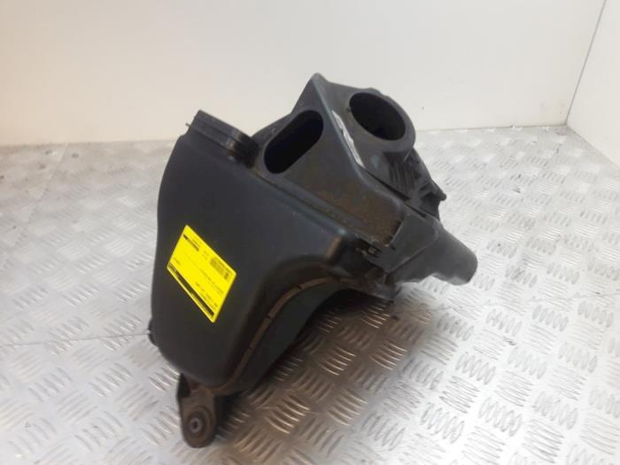 Begagnade Luftfilterhus BMW 1 serie (E87/87N) 116i 1.6 16V Pris € 35,00 Marginaltabell erbjuds av Bentie's autodemontage