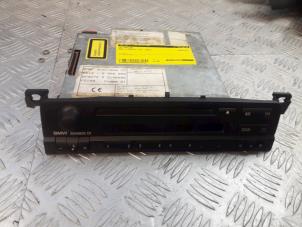 Used CD player BMW 3 serie (E46/2C) 325 Ci 24V Price € 50,00 Margin scheme offered by Bentie's autodemontage