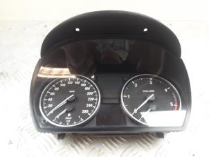 Used Odometer KM BMW 3 serie Touring (E91) 318d 16V Price € 75,00 Margin scheme offered by Bentie's autodemontage