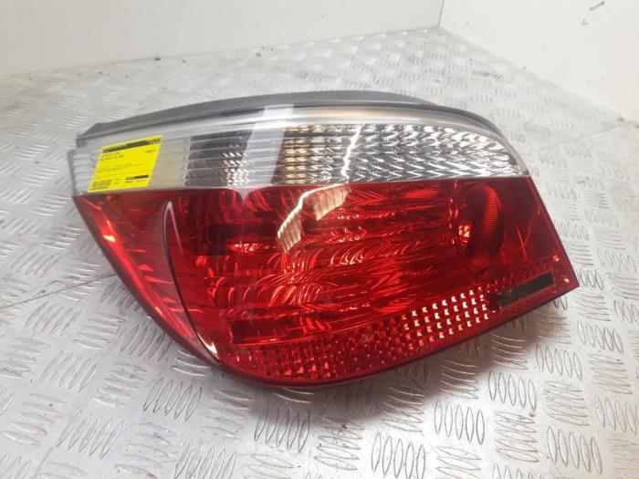 Taillight, left from a BMW 5 serie (E60) 520i 24V 2003