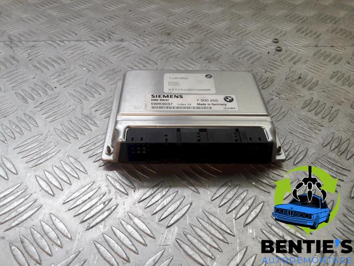 Used Engine management computer BMW 5 serie Touring (E39) 523i 24V Price € 70,00 Margin scheme offered by Bentie's autodemontage