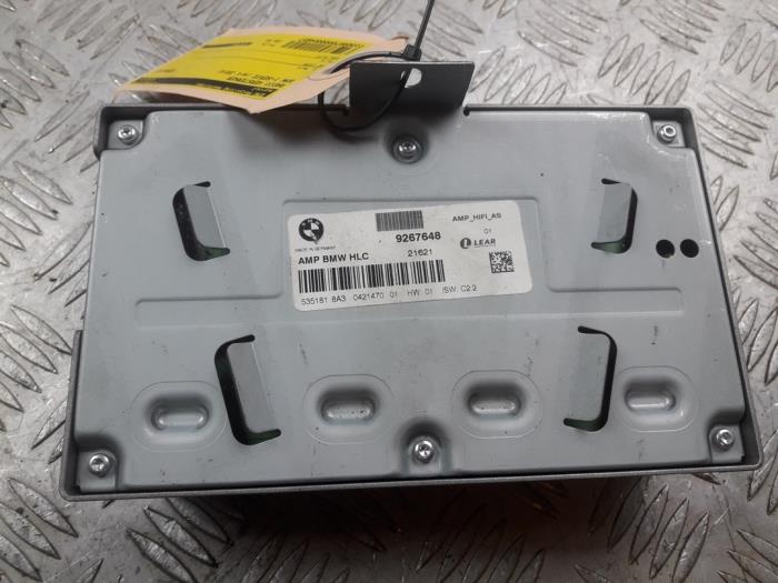 Amplificateur radio d'un BMW 1 serie (F20) 116d 2.0 16V 2014