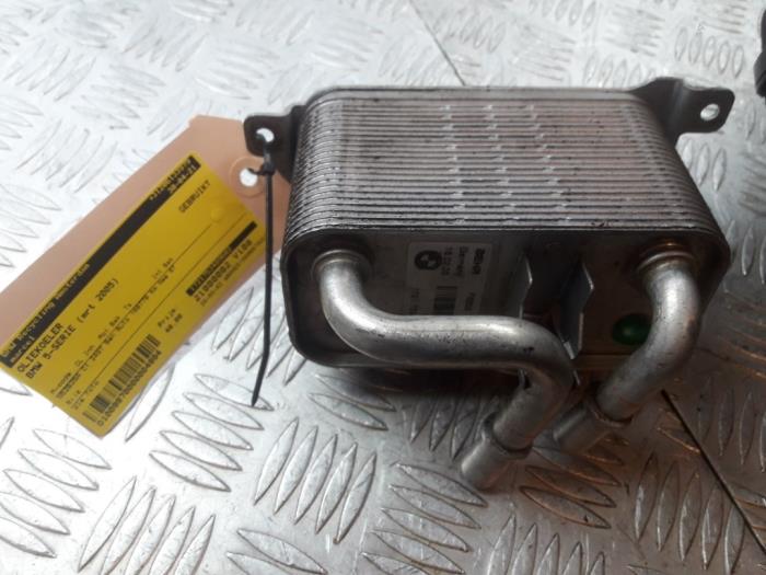 Gebrauchte Ölkühler BMW 5 serie (E60) 525i 24V Preis € 40,00 Margenregelung angeboten von Bentie's autodemontage