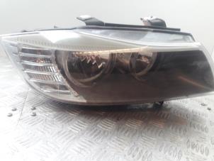 Used Headlight, right BMW 3 serie (E90) 318i 16V Price € 195,00 Margin scheme offered by Bentie's autodemontage