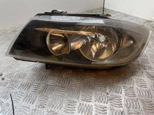 Used Headlight, left BMW 3 serie (E90) 318d 16V Price € 125,00 Margin scheme offered by Bentie's autodemontage