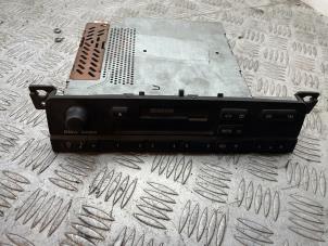 Used Radio CD player BMW 3 serie (E46/2) 318 Ci Price € 100,00 Margin scheme offered by Bentie's autodemontage