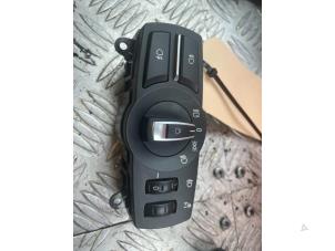 Used Light switch BMW 5 serie Touring (F11) 520d 16V Price € 25,00 Margin scheme offered by Bentie's autodemontage