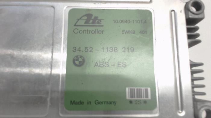 Ordinateur ABS d'un BMW 3 serie (E36/4) 325i 24V 1992
