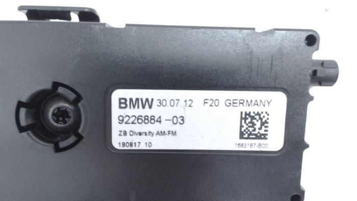 Antennenverstärker van een BMW 1 serie (F20) 116i 1.6 16V 2012