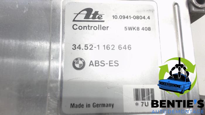 ABS Steuergerät van een BMW 3 serie (E36/4) 316i 1994