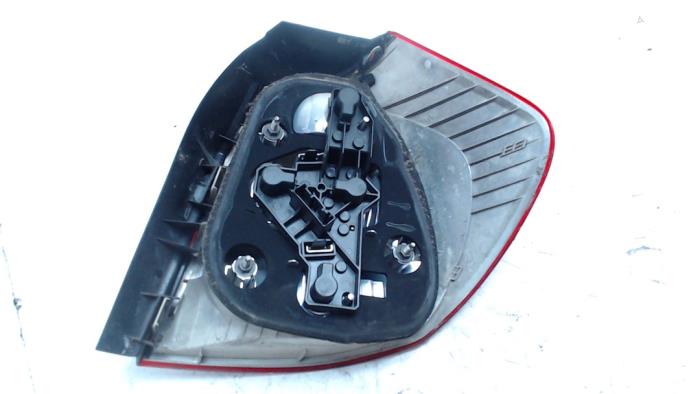 Taillight, left from a BMW 1 serie (E87/87N) 118d 16V 2004