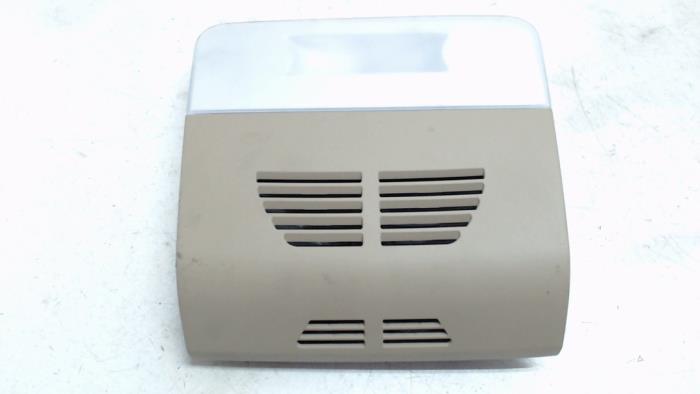 Begagnade Innerbelysning, fram BMW 3 serie (E90) 318i 16V Pris € 35,00 Marginaltabell erbjuds av Bentie's autodemontage
