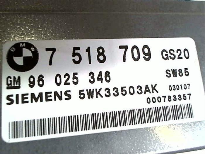 Ordinateur réservoir automatique d'un BMW 5 serie (E39) 525d 24V 2003