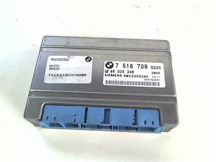 Ordinateur réservoir automatique d'un BMW 5 serie (E39) 525d 24V 2003