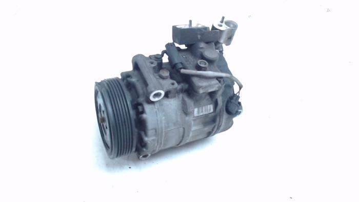 Air conditioning pump from a BMW 5 serie (E60) M5 V10 40V 2005