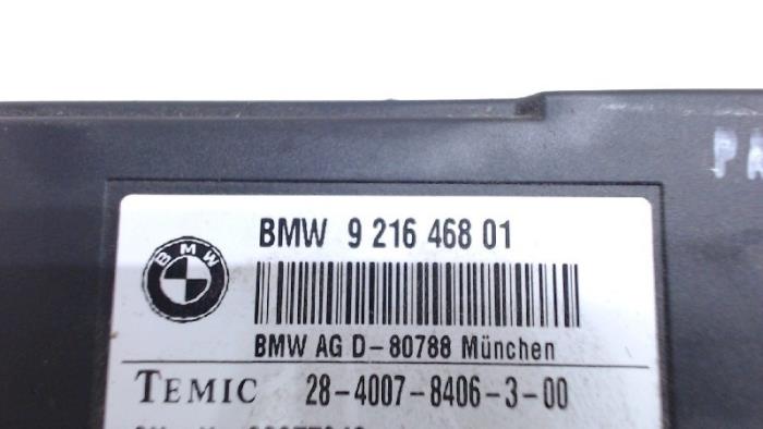 Ordenador de asiento de un BMW 5 serie Touring (F11) 530d 24V Blue Performance 2011
