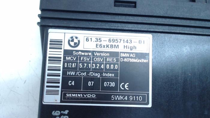Ordenador body control de un BMW 5 serie Touring (E61) 530d 24V 2004