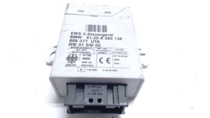 Używane Modul immobilizera BMW 5 serie (E39) 528i 24V Cena € 25,00 Procedura marży oferowane przez Bentie's autodemontage