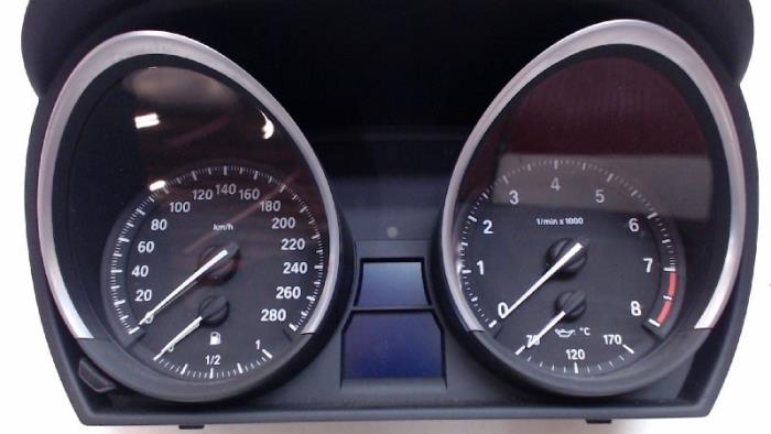Cuentakilómetros de un BMW Z4 Roadster (E89) sDrive 23i 2.5 24V 2010
