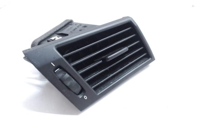 Dashboard vent BMW X3 3.0d 24V - 64223417434