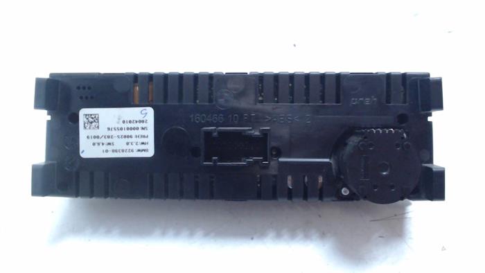 Heater control panel from a BMW 5 serie (F10) 530d 24V 2010