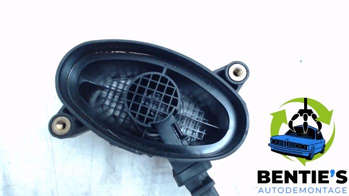 Luftmengenmesser van een BMW 1 serie (E87/87N) 118d 16V 2005