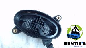 Luftmengenmesser van een BMW 1 serie (E87/87N) 118d 16V 2005